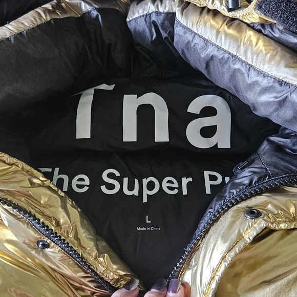 Gold TNA The Super Puff Jacket Lg - Picture 2 of 7